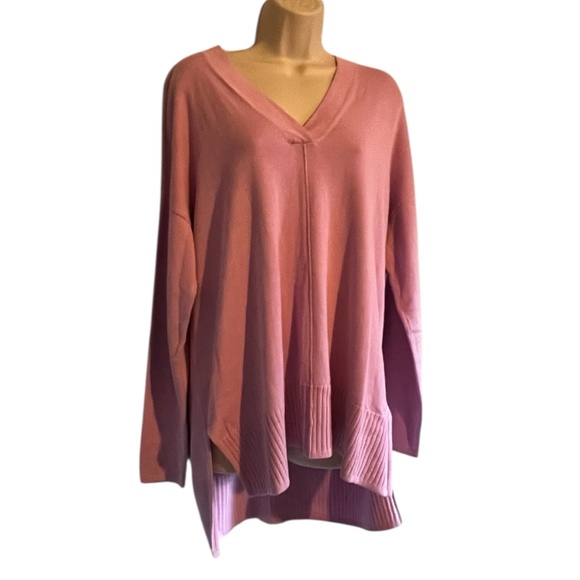 Retrology Sweater - Picture 2 of 5